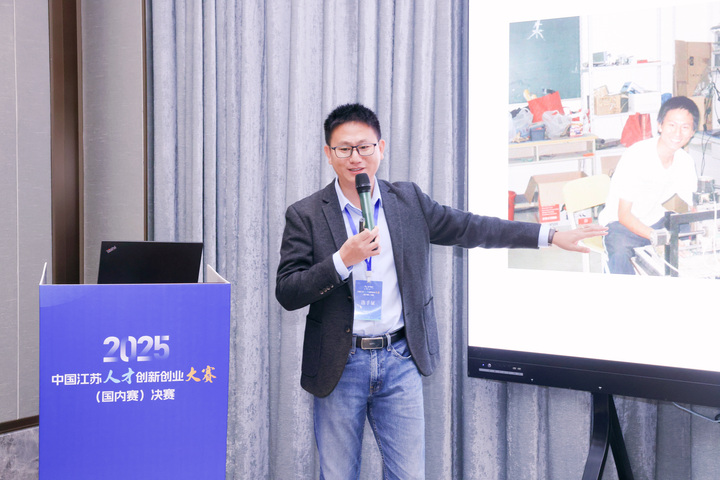 1763347406445099968.jpg 3.jpg